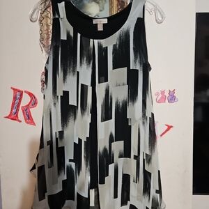 Roz & Ali Black Sleeveless Graphic Tank Top